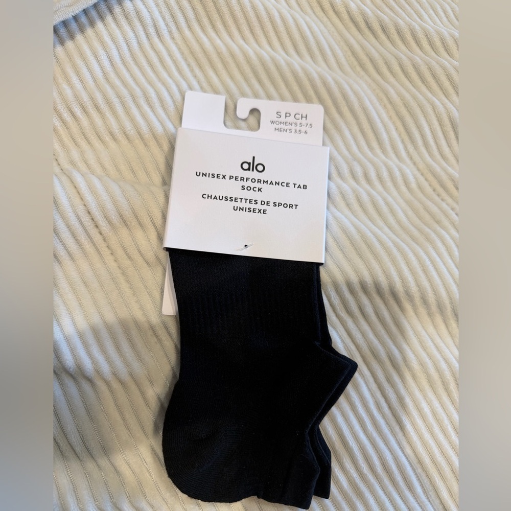 ALO Yoga Black Low-Cut Athletic Ankle Socks Unisex